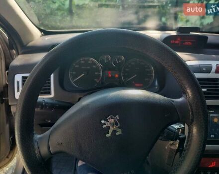 Серый Пежо 307, объемом двигателя 2 л и пробегом 287 тыс. км за 3500 $, фото 6 на Automoto.ua