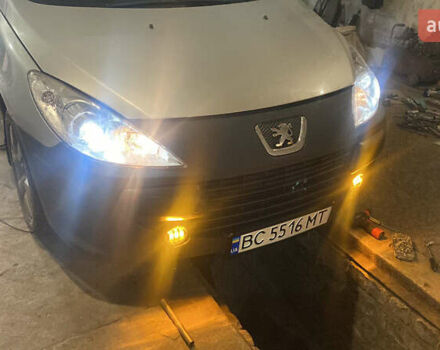 Серый Пежо 307, объемом двигателя 2 л и пробегом 268 тыс. км за 4300 $, фото 5 на Automoto.ua