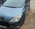 Серый Пежо 307, объемом двигателя 1.6 л и пробегом 340 тыс. км за 3300 $, фото 1 на Automoto.ua