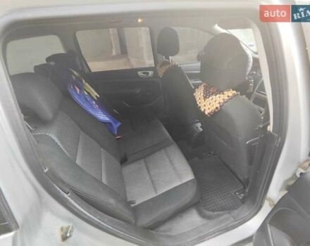 Сірий Пежо 307, об'ємом двигуна 1.59 л та пробігом 184 тис. км за 4600 $, фото 12 на Automoto.ua