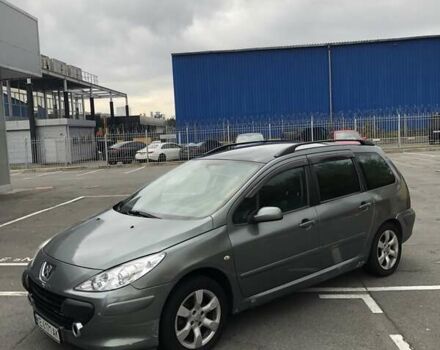 Серый Пежо 307, объемом двигателя 2 л и пробегом 216 тыс. км за 3200 $, фото 2 на Automoto.ua