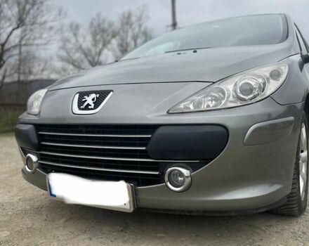 Серый Пежо 307, объемом двигателя 2 л и пробегом 171 тыс. км за 4400 $, фото 4 на Automoto.ua