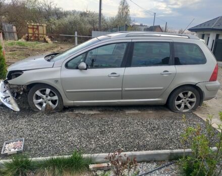 Серый Пежо 307, объемом двигателя 0 л и пробегом 300 тыс. км за 1400 $, фото 1 на Automoto.ua