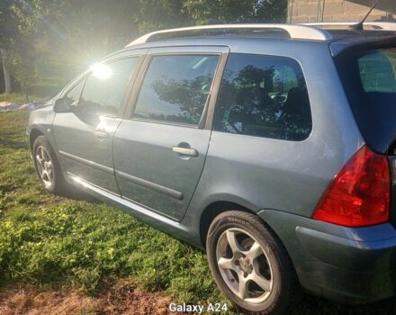 Сірий Пежо 307, об'ємом двигуна 1.6 л та пробігом 321 тис. км за 4400 $, фото 2 на Automoto.ua