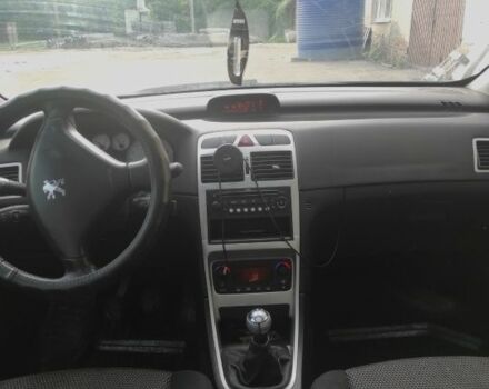 Серый Пежо 307, объемом двигателя 1.6 л и пробегом 290 тыс. км за 4600 $, фото 7 на Automoto.ua