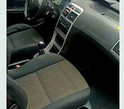 Пежо 307 2007 в Виннице на Automoto.ua Серый Пежо 307, объемом двигателя 2 л и пробегом 234 тыс. км за 5500 $, фото 1 на Automoto.ua