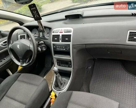 Серый Пежо 307, объемом двигателя 1.6 л и пробегом 239 тыс. км за 4750 $, фото 28 на Automoto.ua
