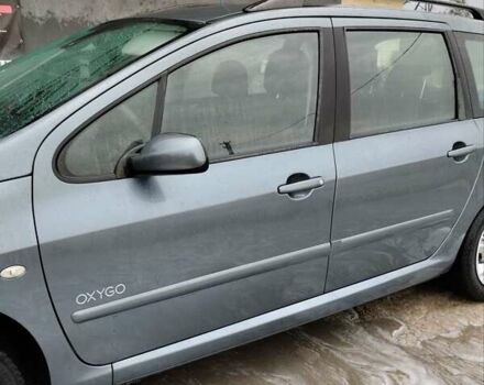 Серый Пежо 307, объемом двигателя 2 л и пробегом 250 тыс. км за 4700 $, фото 4 на Automoto.ua
