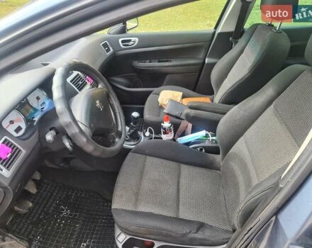 Серый Пежо 307, объемом двигателя 1.6 л и пробегом 320 тыс. км за 4400 $, фото 3 на Automoto.ua