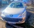 Сірий Пежо 307, об'ємом двигуна 2 л та пробігом 0 тис. км за 4000 $, фото 1 на Automoto.ua