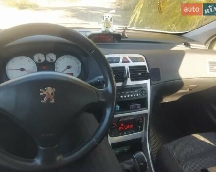Серый Пежо 307, объемом двигателя 1.6 л и пробегом 253 тыс. км за 4250 $, фото 11 на Automoto.ua