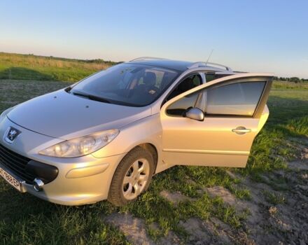 Сірий Пежо 307, об'ємом двигуна 1.6 л та пробігом 330 тис. км за 4700 $, фото 1 на Automoto.ua