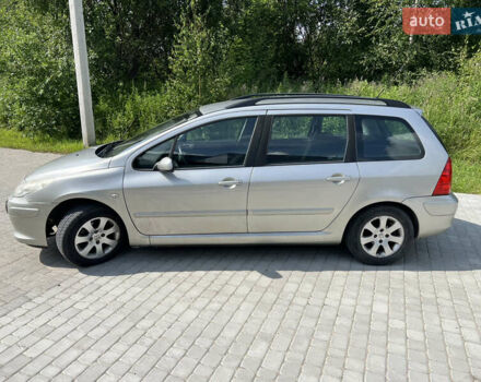 Серый Пежо 307, объемом двигателя 1.6 л и пробегом 205 тыс. км за 4500 $, фото 3 на Automoto.ua