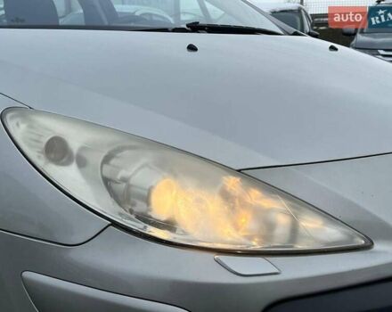 Серый Пежо 307, объемом двигателя 1.6 л и пробегом 208 тыс. км за 4190 $, фото 12 на Automoto.ua