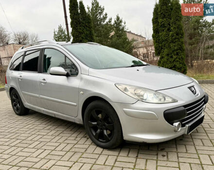 Серый Пежо 307, объемом двигателя 2 л и пробегом 210 тыс. км за 3950 $, фото 6 на Automoto.ua