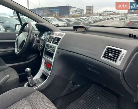 Серый Пежо 307, объемом двигателя 1.6 л и пробегом 208 тыс. км за 4190 $, фото 36 на Automoto.ua