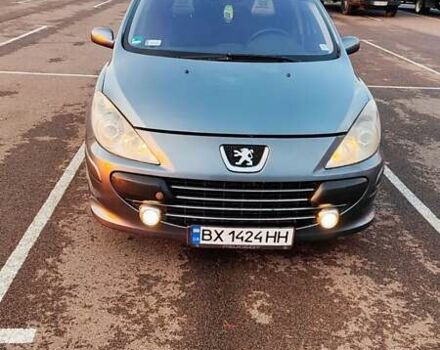 Серый Пежо 307, объемом двигателя 2 л и пробегом 365 тыс. км за 3900 $, фото 7 на Automoto.ua