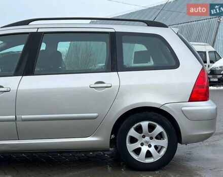 Серый Пежо 307, объемом двигателя 1.6 л и пробегом 208 тыс. км за 4190 $, фото 5 на Automoto.ua
