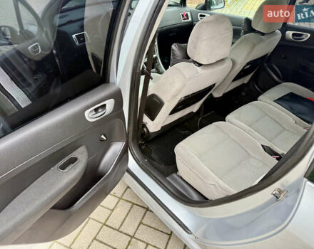 Серый Пежо 307, объемом двигателя 2 л и пробегом 210 тыс. км за 3950 $, фото 8 на Automoto.ua