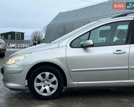 Серый Пежо 307, объемом двигателя 1.6 л и пробегом 208 тыс. км за 4190 $, фото 4 на Automoto.ua