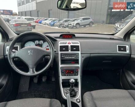 Серый Пежо 307, объемом двигателя 1.6 л и пробегом 208 тыс. км за 4190 $, фото 33 на Automoto.ua