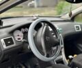 Серый Пежо 307, объемом двигателя 1.6 л и пробегом 303 тыс. км за 4200 $, фото 5 на Automoto.ua