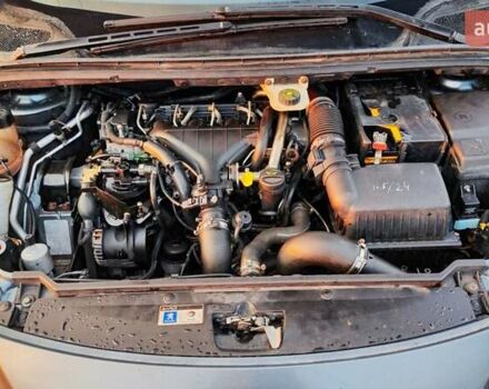 Серый Пежо 307, объемом двигателя 2 л и пробегом 365 тыс. км за 3900 $, фото 2 на Automoto.ua