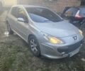 Серый Пежо 307, объемом двигателя 2 л и пробегом 465 тыс. км за 4500 $, фото 1 на Automoto.ua