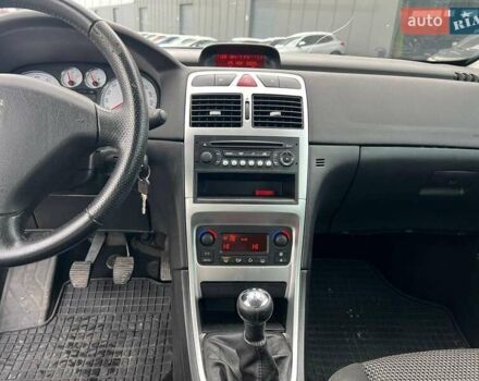 Серый Пежо 307, объемом двигателя 1.6 л и пробегом 208 тыс. км за 4190 $, фото 24 на Automoto.ua