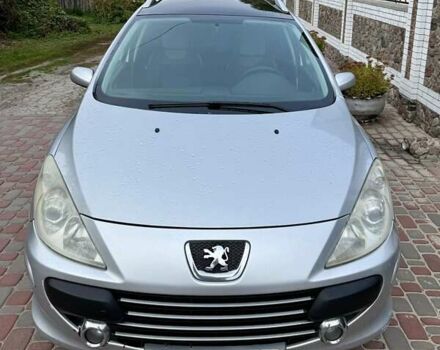 Серый Пежо 307, объемом двигателя 2 л и пробегом 309 тыс. км за 3650 $, фото 6 на Automoto.ua
