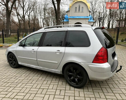Серый Пежо 307, объемом двигателя 2 л и пробегом 210 тыс. км за 3950 $, фото 2 на Automoto.ua