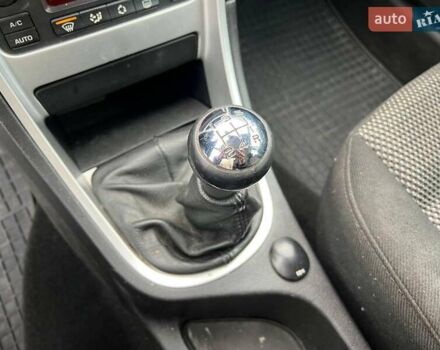 Серый Пежо 307, объемом двигателя 1.6 л и пробегом 208 тыс. км за 4190 $, фото 29 на Automoto.ua