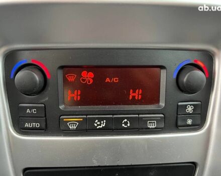 Сірий Пежо 307, об'ємом двигуна 1.6 л та пробігом 208 тис. км за 4190 $, фото 28 на Automoto.ua