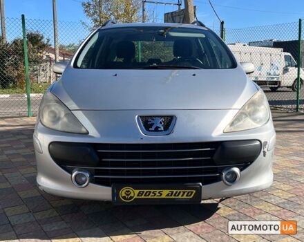 Серый Пежо 307, объемом двигателя 2 л и пробегом 333 тыс. км за 5500 $, фото 1 на Automoto.ua