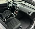 Серый Пежо 307, объемом двигателя 1.6 л и пробегом 270 тыс. км за 1700 $, фото 5 на Automoto.ua