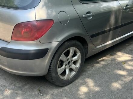 Серый Пежо 307, объемом двигателя 0 л и пробегом 3 тыс. км за 3000 $, фото 1 на Automoto.ua