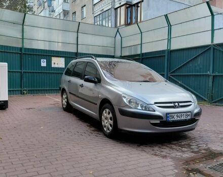 Пежо 307 2004 в Костополе на Automoto.ua Серый Пежо 307, объемом двигателя 1.4 л и пробегом 400 тыс. км за 3500 $, фото 1 на Automoto.ua