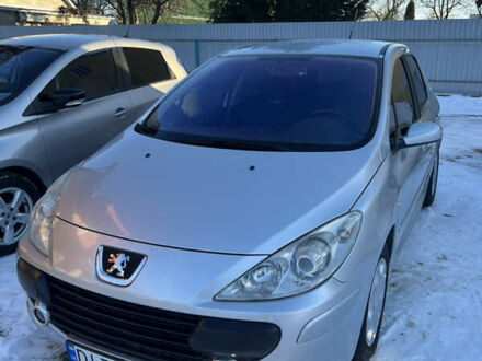 Сірий Пежо 307, об'ємом двигуна 1.36 л та пробігом 220 тис. км за 4300 $, фото 1 на Automoto.ua