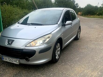 Пежо 307 2005 в Киеве на Automoto.ua Серый Пежо 307, объемом двигателя 2 л и пробегом 338 тыс. км за 2800 $, фото 1 на Automoto.ua