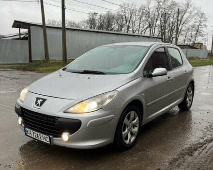 Сірий Пежо 307, об'ємом двигуна 2 л та пробігом 337 тис. км за 3300 $, фото 1 на Automoto.ua