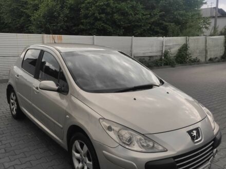 Пежо 307 2006 в Харькове на Automoto.ua Серый Пежо 307, объемом двигателя 2 л и пробегом 210 тыс. км за 4500 $, фото 1 на Automoto.ua