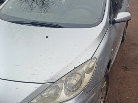 Сірий Пежо 307, об'ємом двигуна 1.6 л та пробігом 221 тис. км за 3000 $, фото 1 на Automoto.ua