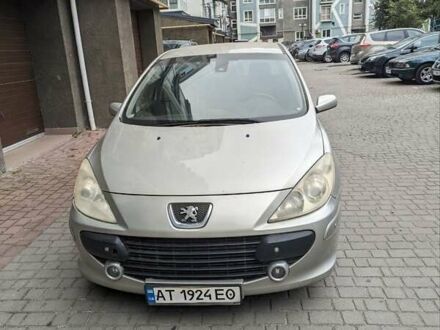 Пежо 307 2006 в Ивано-Франковске на Automoto.ua Серый Пежо 307, объемом двигателя 1.59 л и пробегом 193 тыс. км за 4100 $, фото 1 на Automoto.ua