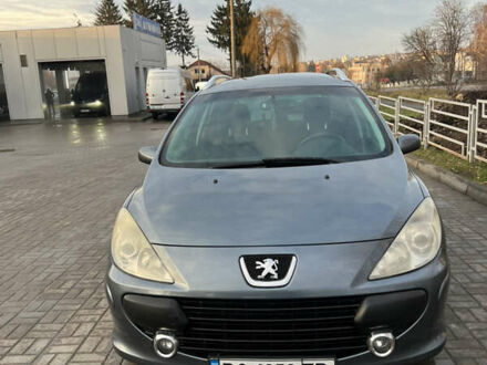 Серый Пежо 307, объемом двигателя 1.6 л и пробегом 242 тыс. км за 4800 $, фото 1 на Automoto.ua