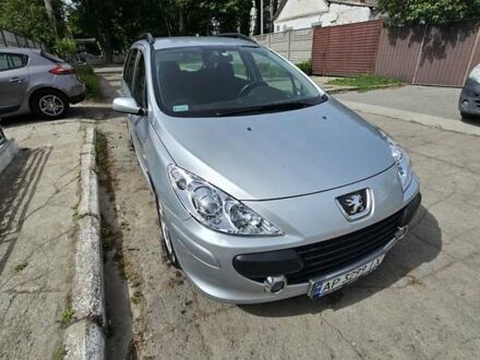 Сірий Пежо 307, об'ємом двигуна 1.59 л та пробігом 199 тис. км за 5300 $, фото 1 на Automoto.ua