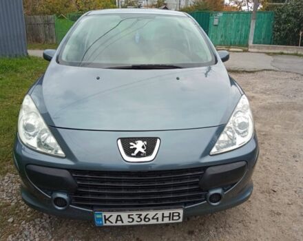 Серый Пежо 307, объемом двигателя 1.4 л и пробегом 162 тыс. км за 4500 $, фото 1 на Automoto.ua