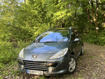 Сірий Пежо 307, об'ємом двигуна 2 л та пробігом 207 тис. км за 4400 $, фото 1 на Automoto.ua