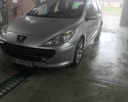 Сірий Пежо 307, об'ємом двигуна 1.6 л та пробігом 300 тис. км за 3500 $, фото 1 на Automoto.ua