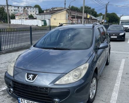 Сірий Пежо 307, об'ємом двигуна 1.6 л та пробігом 301 тис. км за 3600 $, фото 1 на Automoto.ua