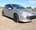 Серый Пежо 307, объемом двигателя 2 л и пробегом 191 тыс. км за 5500 $, фото 1 на Automoto.ua